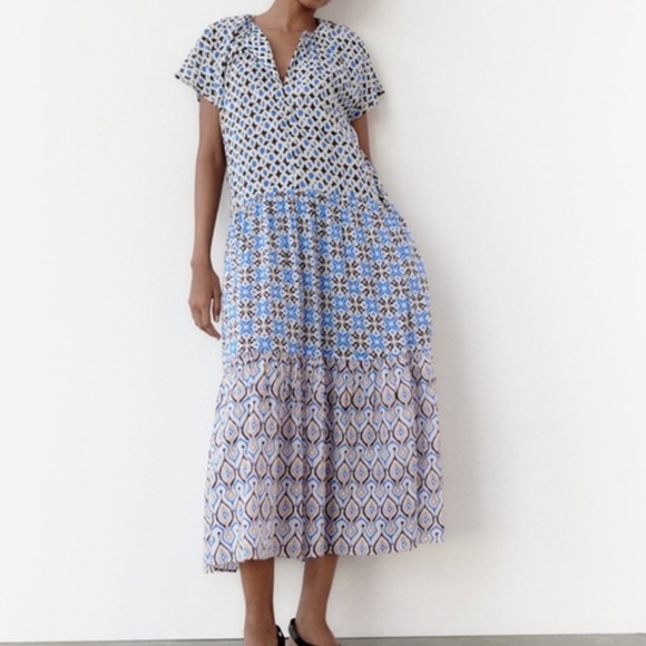 Zara Blue Brown Cream Patterned Patchwork Dress Keyhole closure tiered - Picture 2 of 5